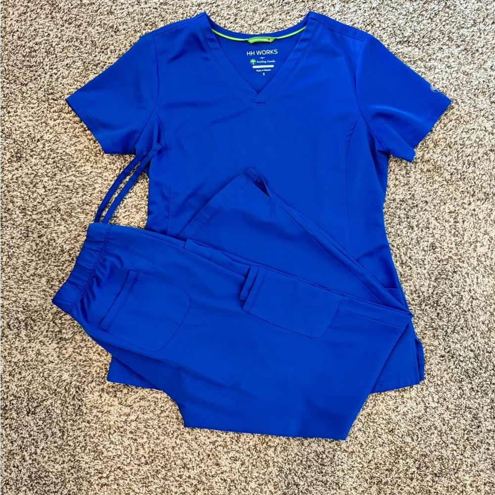 HH Works scrub set